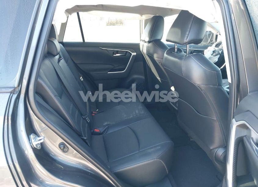 Photo 8 of 2021 Toyota Rav4 XLE PREMIUM (VIN 2T3C1RFVXMC103723)