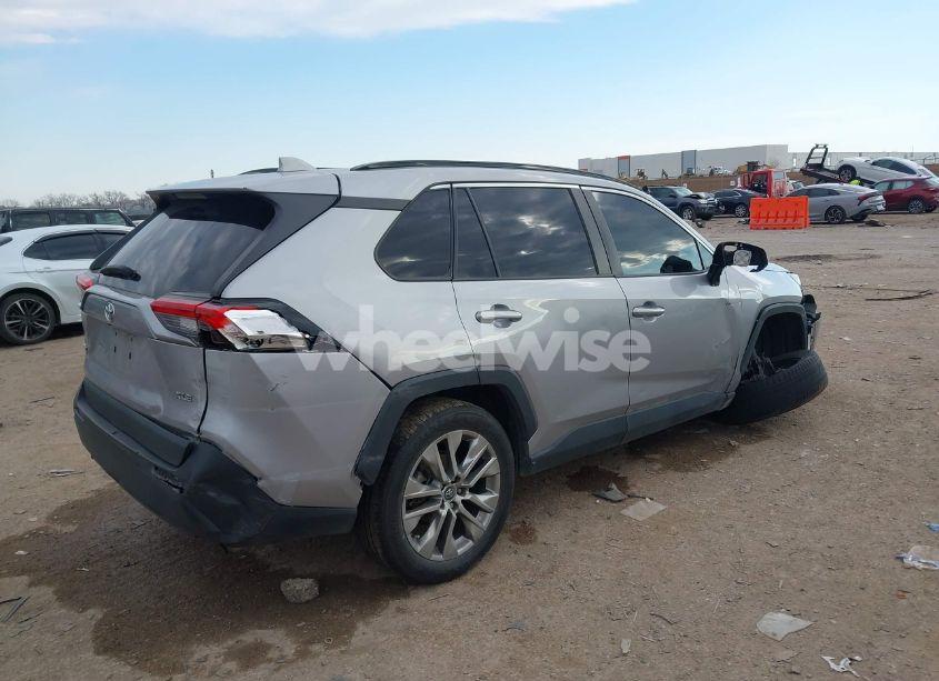Photo 4 of 2021 Toyota Rav4 XLE PREMIUM (VIN 2T3C1RFVXMC106718)