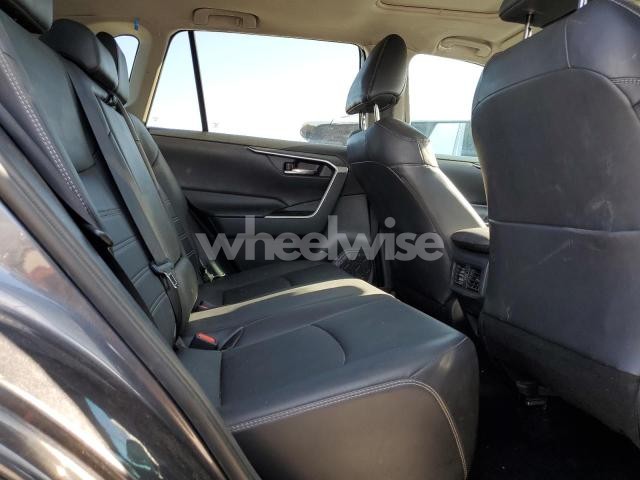 Photo 11 of 2021 TOYOTA RAV4 XLE PREMIUM (VIN 2T3C1RFVXMC108503)