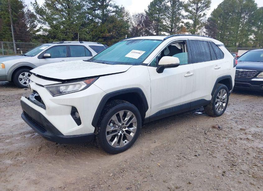 Photo 2 of 2021 Toyota Rav4 XLE PREMIUM (VIN 2T3C1RFVXMW154802)