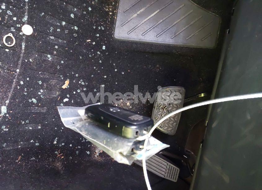 Photo 11 of 2021 Toyota Rav4 XLE PREMIUM (VIN 2T3C1RFVXMW180428)