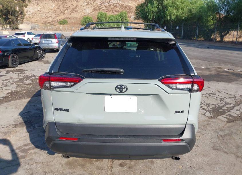 Photo 16 of 2023 Toyota Rav4 XLE PREMIUM (VIN 2T3C1RFVXPW268092)