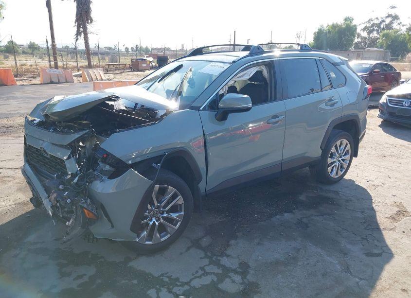 Photo 2 of 2023 Toyota Rav4 XLE PREMIUM (VIN 2T3C1RFVXPW268092)