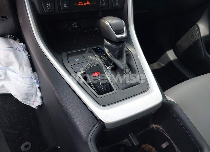 Photo 11 of 2024 Toyota Rav4 XLE PREMIUM (VIN 2T3C1RFVXRC293952)