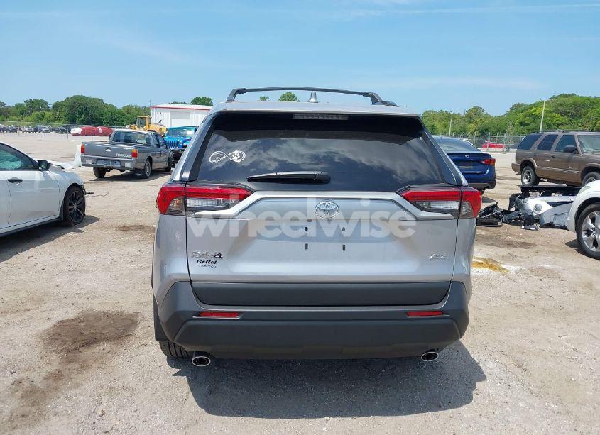 Photo 16 of 2024 Toyota Rav4 XLE PREMIUM (VIN 2T3C1RFVXRC293952)