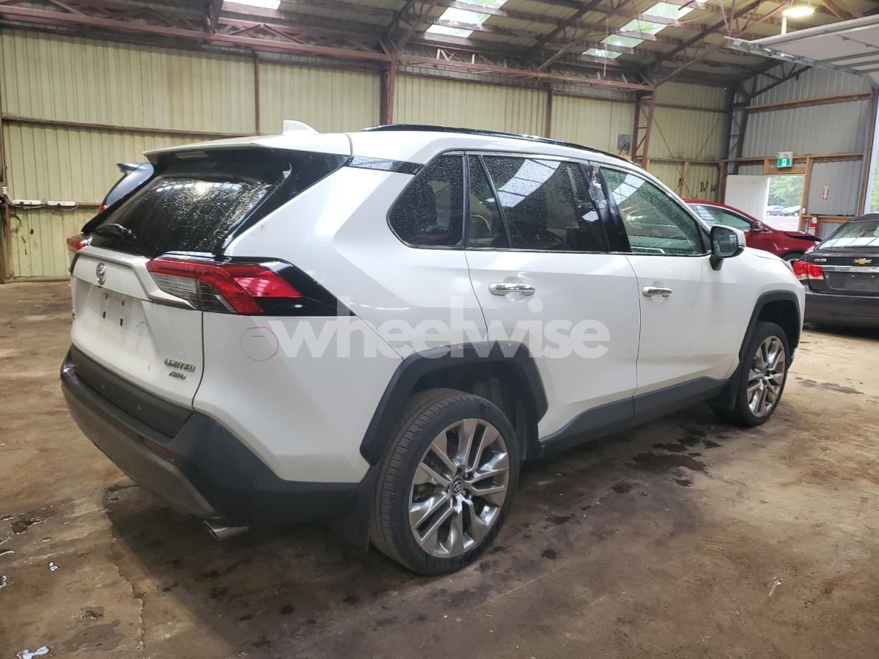 Photo 3 of 2019 TOYOTA RAV4 LIMITED (VIN 2T3D1RFV2KW038088)