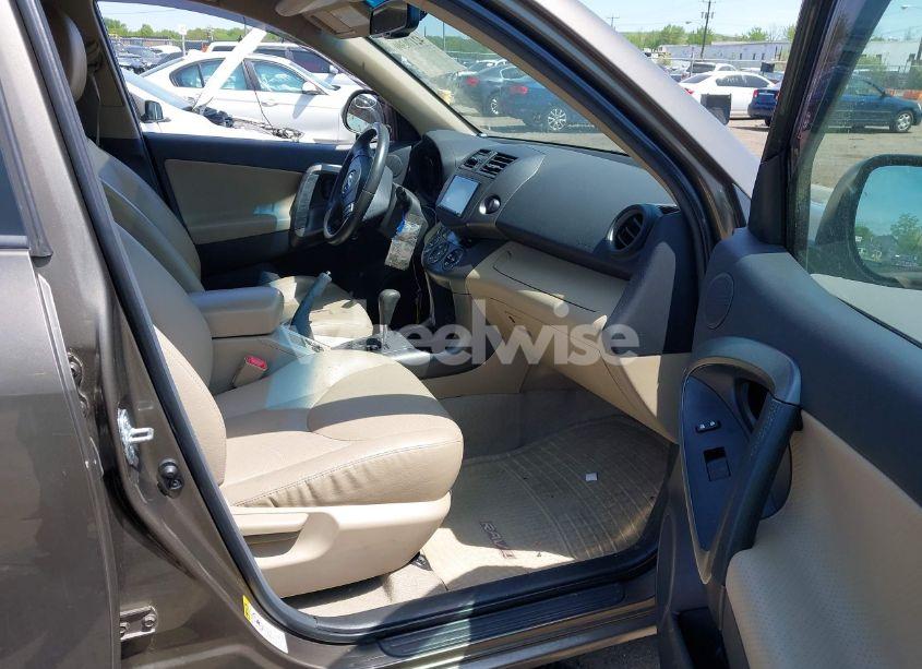 Photo 5 of 2012 Toyota Rav4 LIMITED (VIN 2T3DF4DV3CW212095)