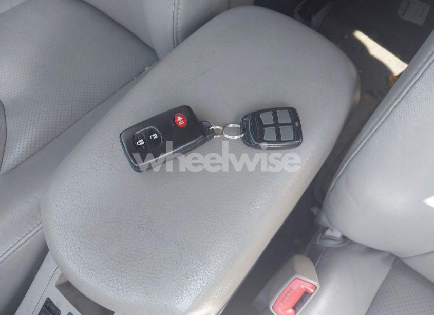 Photo 11 of 2010 Toyota Rav4 LIMITED (VIN 2T3DF4DV5AW070569)