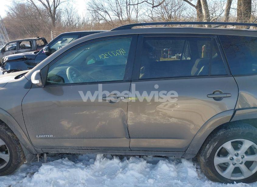 Photo 14 of 2011 Toyota Rav4 LIMITED (VIN 2T3DF4DV6BW131574)