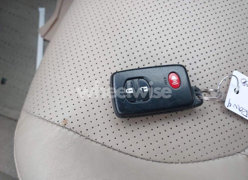 Photo 11 of 2010 Toyota Rav4 LIMITED (VIN 2T3DF4DV7AW034463)