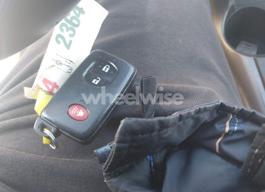 Photo 11 of 2010 Toyota Rav4 LIMITED (VIN 2T3DF4DV9AW048896)