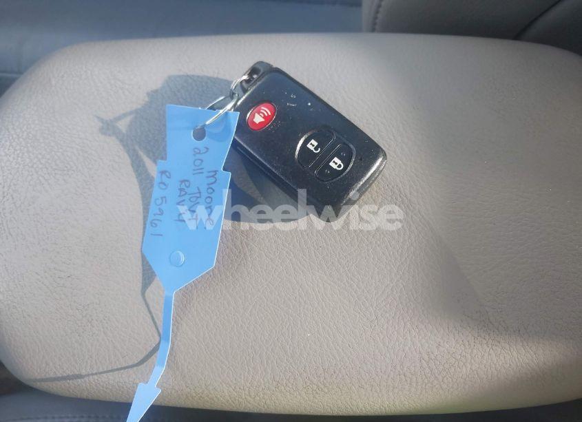 Photo 11 of 2011 Toyota Rav4 LIMITED (VIN 2T3DF4DV9BW154475)