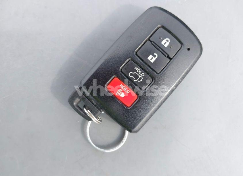 Photo 11 of 2015 Toyota Rav4 LIMITED (VIN 2T3DFREV0FW331139)