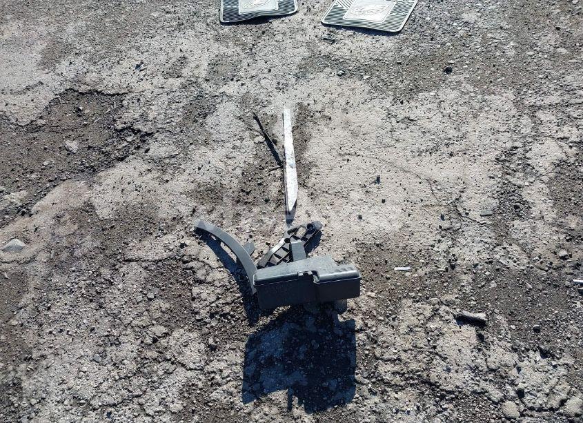 Photo 12 of 2015 Toyota Rav4 LIMITED (VIN 2T3DFREV0FW381538)