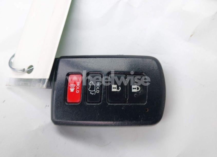 Photo 11 of 2015 Toyota Rav4 LIMITED (VIN 2T3DFREV0FW405188)