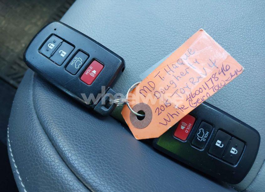 Photo 11 of 2015 Toyota Rav4 LIMITED (VIN 2T3DFREV1FW316956)