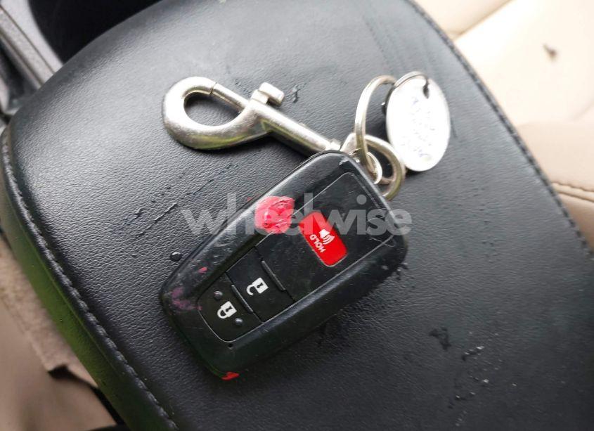 Photo 11 of 2015 Toyota Rav4 LIMITED (VIN 2T3DFREV1FW375327)