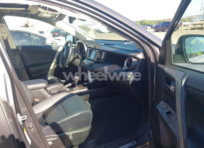 Photo 5 of 2018 Toyota Rav4 PLATINUM (VIN 2T3DFREV1JW732093)