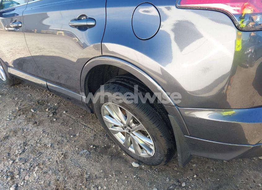 Photo 6 of 2018 Toyota Rav4 PLATINUM (VIN 2T3DFREV1JW732093)