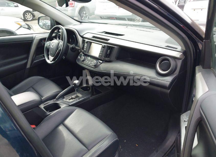 Photo 5 of 2018 Toyota Rav4 PLATINUM (VIN 2T3DFREV1JW764834)