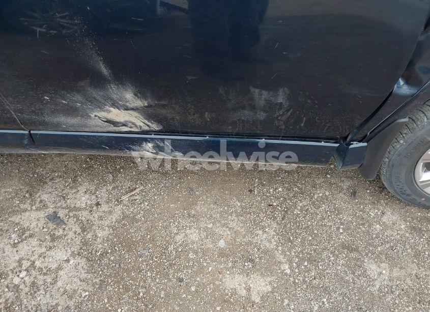 Photo 6 of 2018 Toyota Rav4 PLATINUM (VIN 2T3DFREV1JW764834)