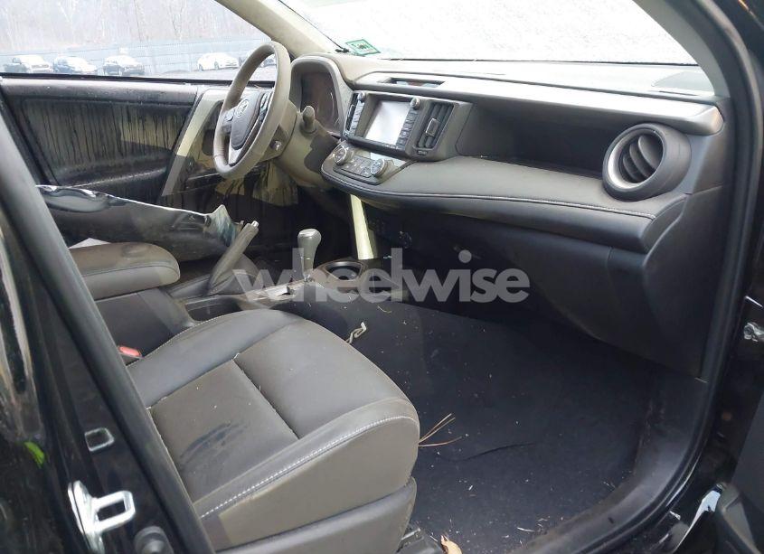 Photo 5 of 2018 Toyota Rav4 LIMITED (VIN 2T3DFREV1JW799695)