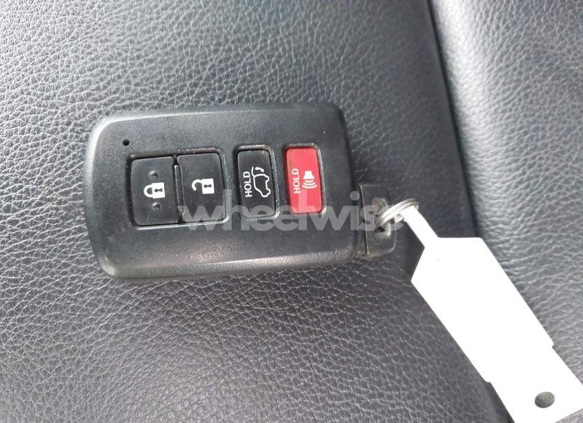 Photo 11 of 2013 Toyota Rav4 LIMITED (VIN 2T3DFREV2DW074854)