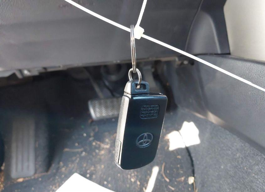 Photo 11 of 2013 Toyota Rav4 LIMITED (VIN 2T3DFREV2DW086535)