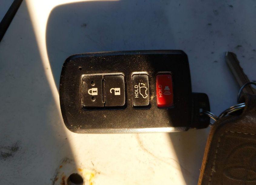 Photo 11 of 2015 Toyota Rav4 LIMITED (VIN 2T3DFREV2FW290013)