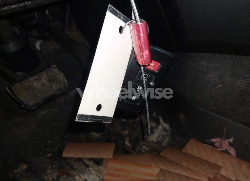 Photo 11 of 2015 Toyota Rav4 LIMITED (VIN 2T3DFREV2FW300068)