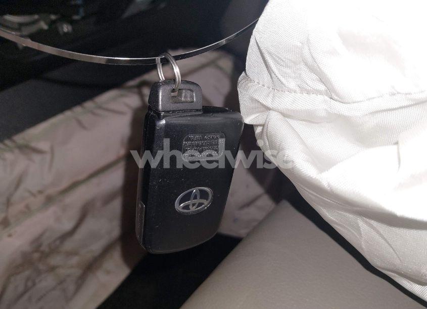 Photo 11 of 2015 Toyota Rav4 LIMITED (VIN 2T3DFREV2FW323544)