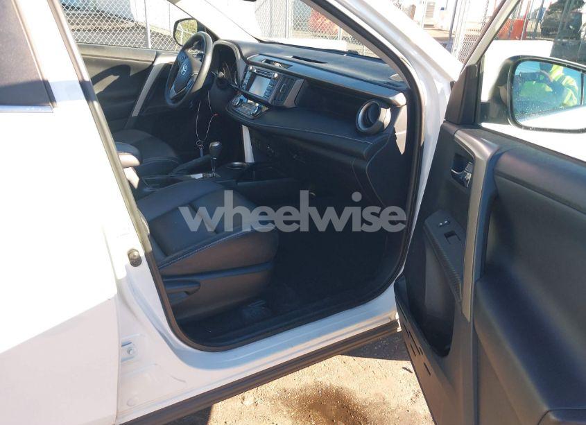 Photo 5 of 2015 Toyota Rav4 LIMITED (VIN 2T3DFREV2FW335743)