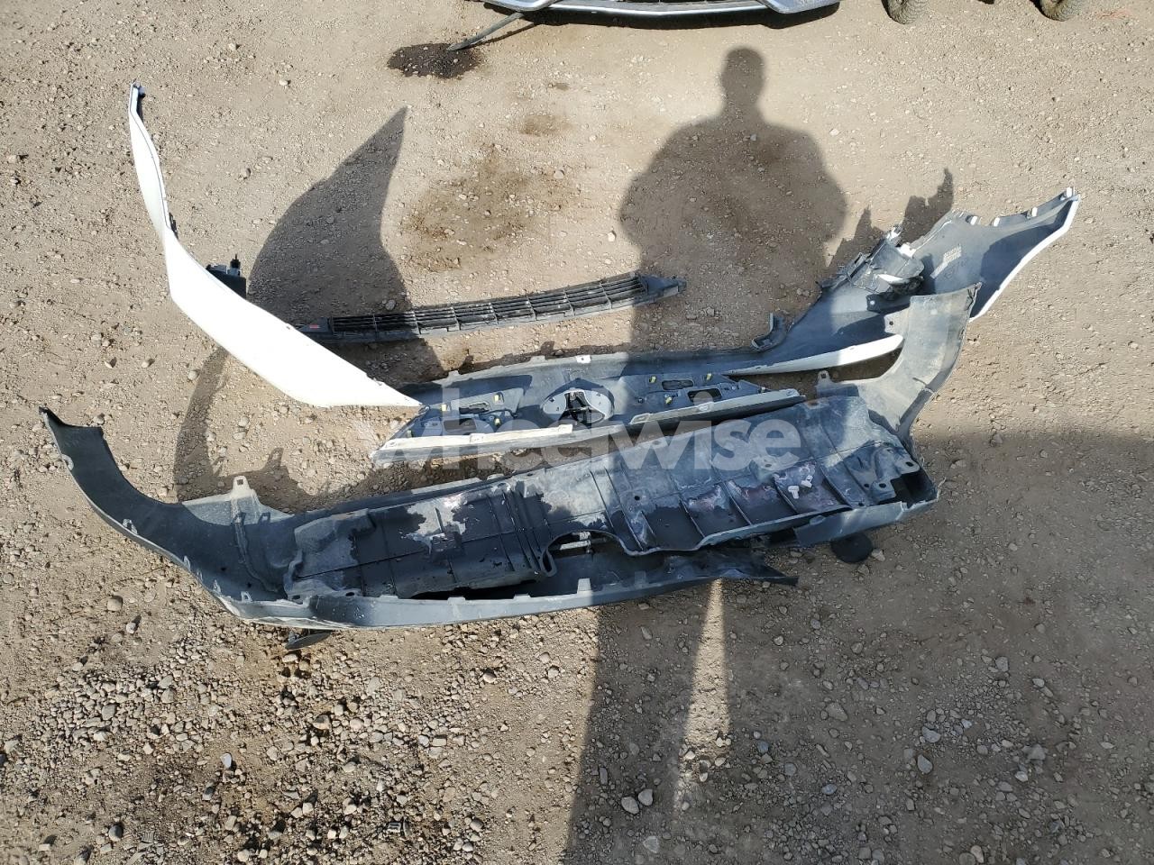 Photo 13 of 2015 TOYOTA RAV4 LIMITED (VIN 2T3DFREV2FW398972)