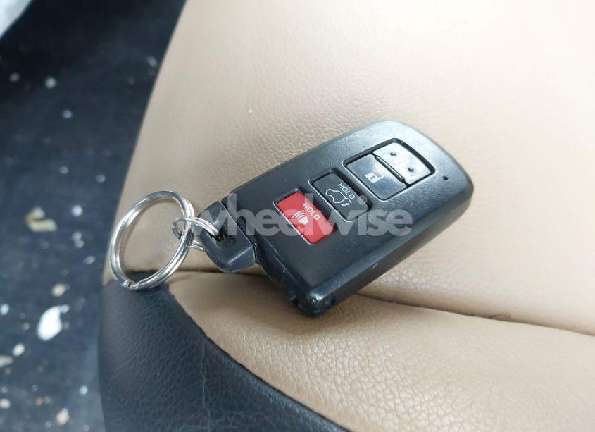 Photo 11 of 2016 Toyota Rav4 LIMITED (VIN 2T3DFREV2GW490598)