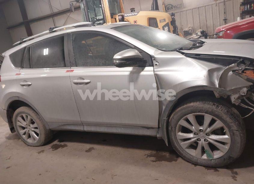 Photo 13 of 2015 Toyota Rav4 LIMITED (VIN 2T3DFREV3FW258025)