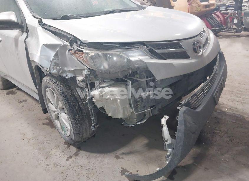 Photo 6 of 2015 Toyota Rav4 LIMITED (VIN 2T3DFREV3FW258025)