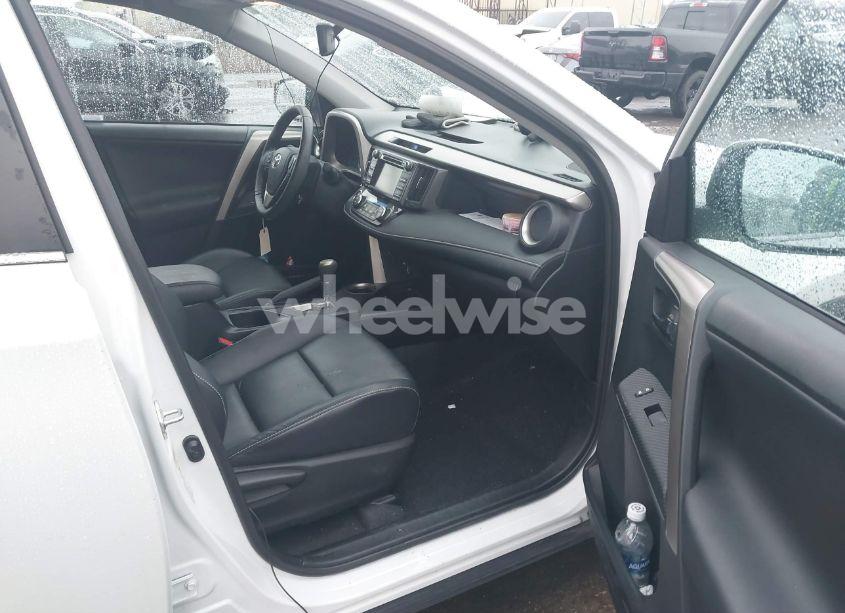 Photo 5 of 2015 Toyota Rav4 LIMITED (VIN 2T3DFREV3FW379654)