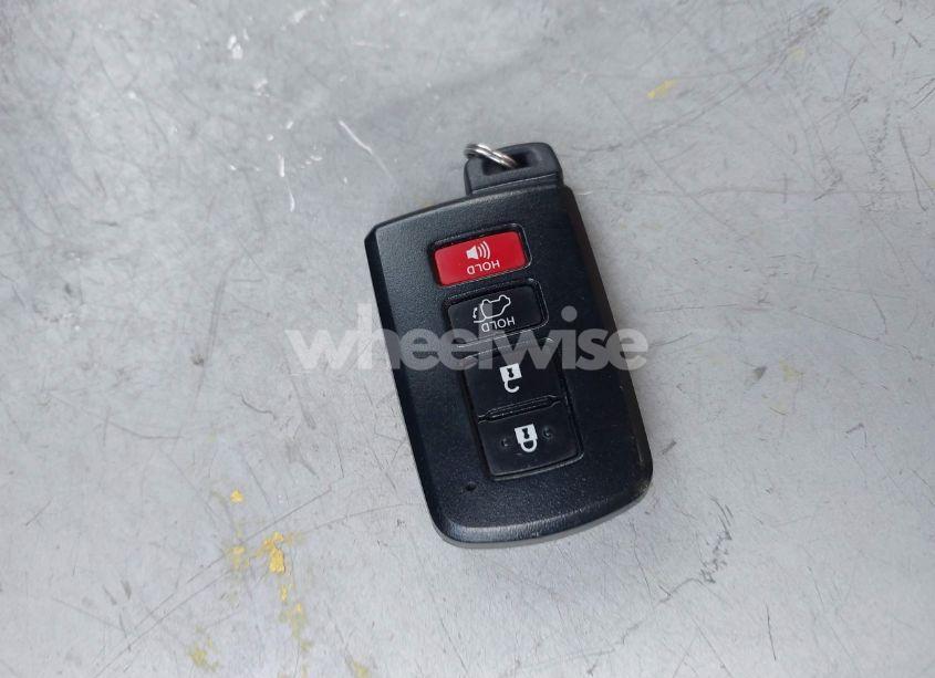 Photo 11 of 2016 Toyota Rav4 LIMITED (VIN 2T3DFREV3GW501110)