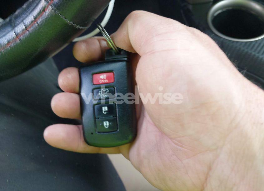 Photo 11 of 2015 Toyota Rav4 LIMITED (VIN 2T3DFREV4FW267137)