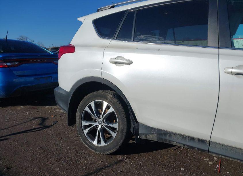 Photo 6 of 2015 Toyota Rav4 LIMITED (VIN 2T3DFREV4FW281555)