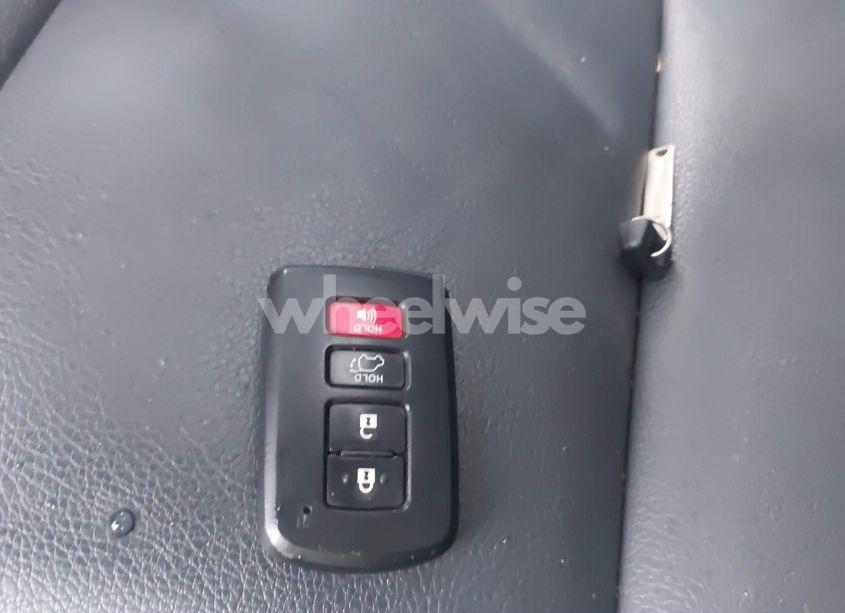 Photo 11 of 2017 Toyota Rav4 LIMITED (VIN 2T3DFREV4HW586525)