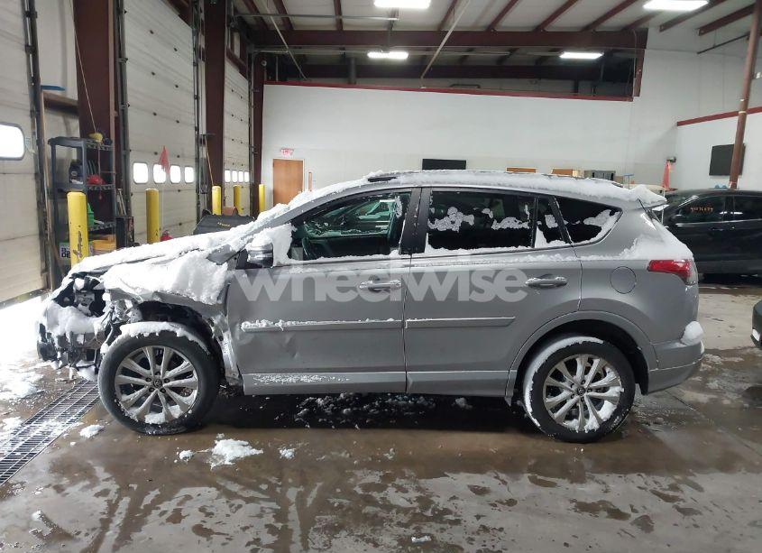 Photo 14 of 2018 Toyota Rav4 PLATINUM (VIN 2T3DFREV4JW700934)