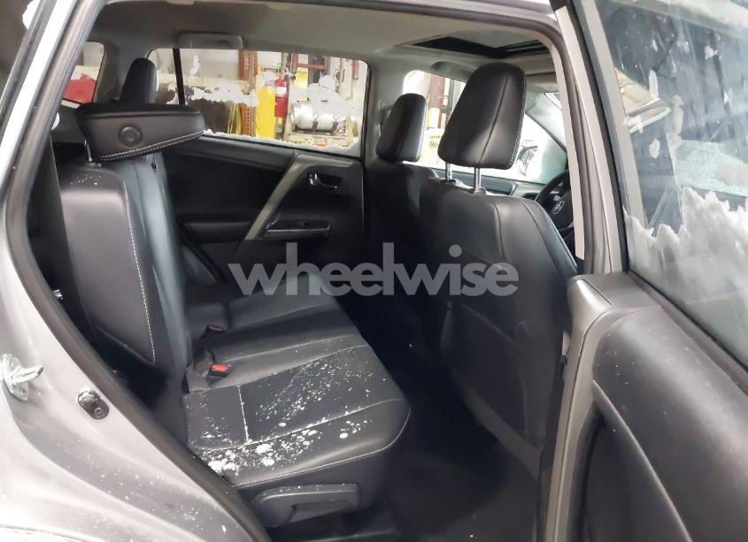 Photo 8 of 2018 Toyota Rav4 PLATINUM (VIN 2T3DFREV4JW700934)