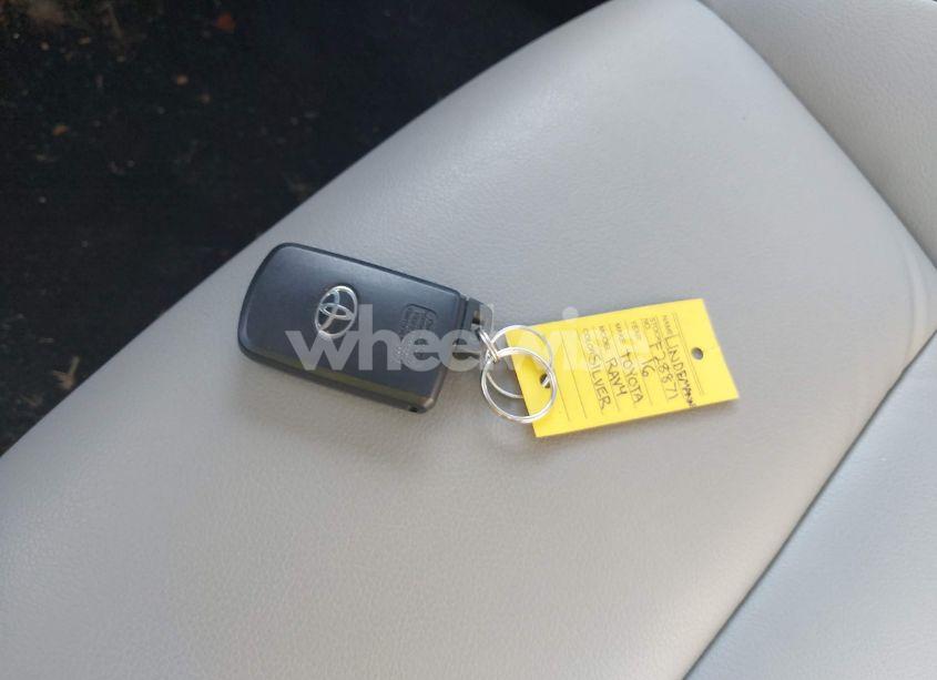 Photo 11 of 2016 Toyota Rav4 LIMITED (VIN 2T3DFREV5GW516269)