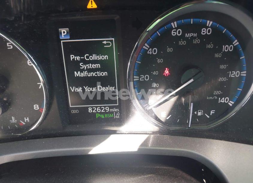 Photo 7 of 2017 Toyota Rav4 LIMITED/SE/PLATINUM (VIN 2T3DFREV5HW586159)