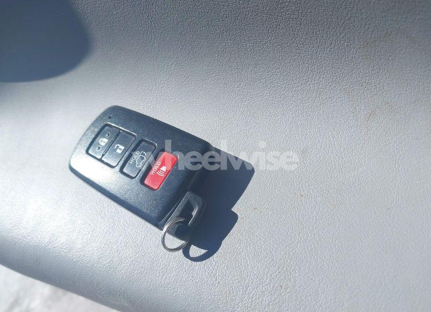 Photo 11 of 2013 Toyota Rav4 LIMITED (VIN 2T3DFREV6DW096520)