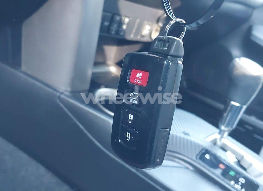 Photo 11 of 2015 Toyota Rav4 LIMITED (VIN 2T3DFREV6FW400920)