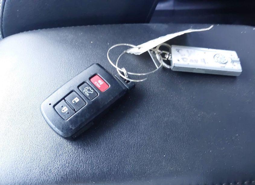 Photo 11 of 2017 Toyota Rav4 LIMITED (VIN 2T3DFREV6HW576725)