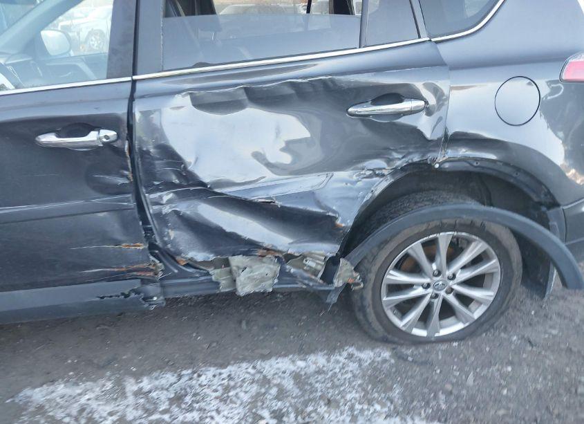 Photo 6 of 2017 Toyota Rav4 LIMITED (VIN 2T3DFREV6HW576725)