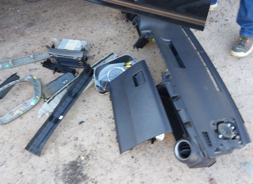 Photo 12 of 2013 Toyota Rav4 LIMITED (VIN 2T3DFREV7DW084831)